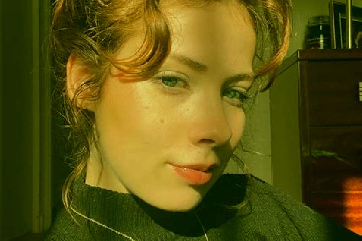 Piper, 22, a auburn blue-eyed latina companion based in Santiago de Pinos. Offering Massage, Duos, Girlfriend Experience. Available for incall and outcall, o...