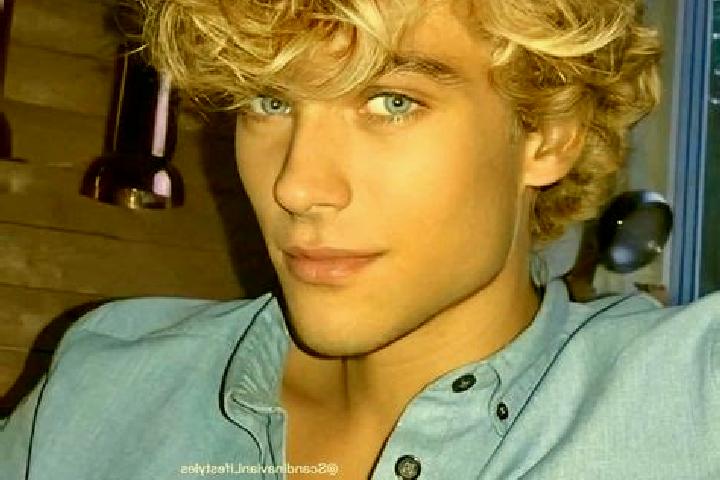 Piper, 22, a blonde blue-eyed middle eastern companion based in Agropoli. Offering 69, Dinner Date, Tantra, Duos, Deep French Kissing. Available for incall a...
