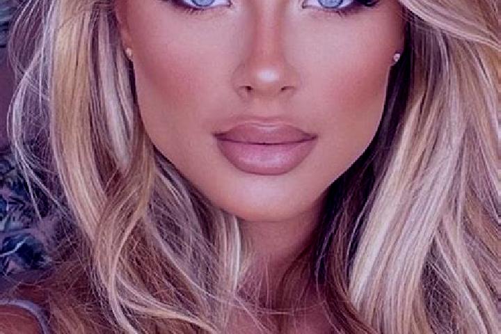 Piper, 22, a blonde hazel-eyed latina companion based in Fleetwood. Offering GFE, Deep French Kissing, Girlfriend Experience, Dinner Date. Available for inca...