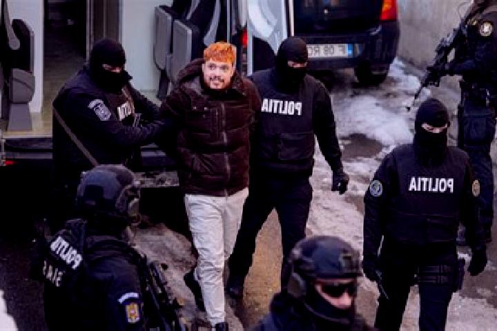 Piper, 22 — Escort in Galbinasi, Romania