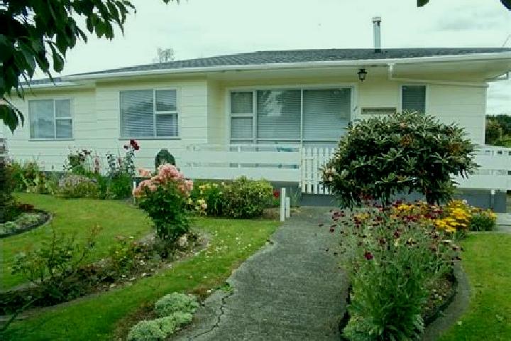 Piper, 22 — Escort in Levin, New Zealand
