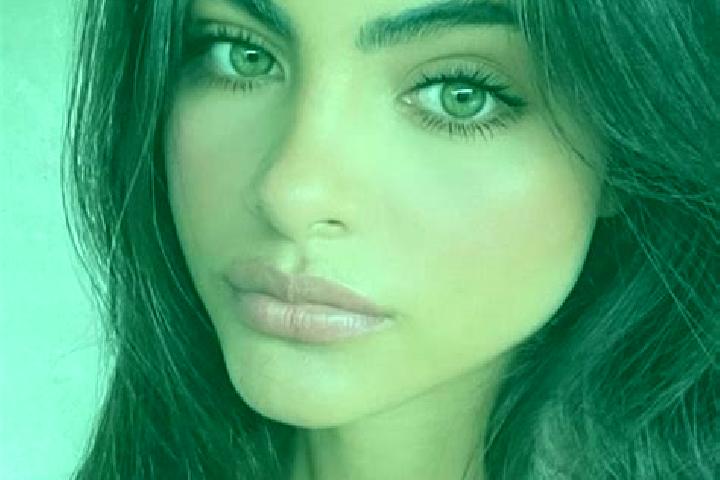 Piper, 23, a blonde dark-eyed latina companion based in Quadra. Offering Fetish, Girlfriend Experience, CIM, Striptease. Available for incall and outcall, da...
