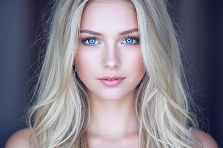Piper, 23, a blonde dark-eyed mixed companion based in Flatbush. Offering Prostate Massage, Couples. Available for incall and outcall, day and evening dates.