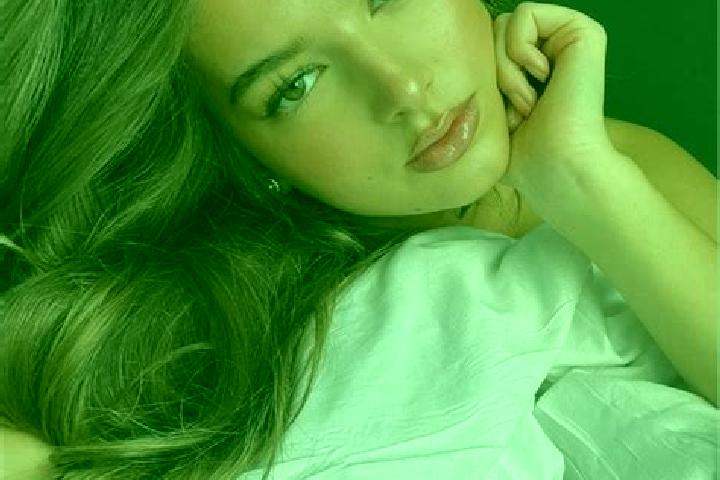 Piper, 23, a brunette hazel-eyed latina companion based in Sala Baganza. Offering Erotic Massage, Couples, CIM, Party Girl. Available for incall and outcall,...