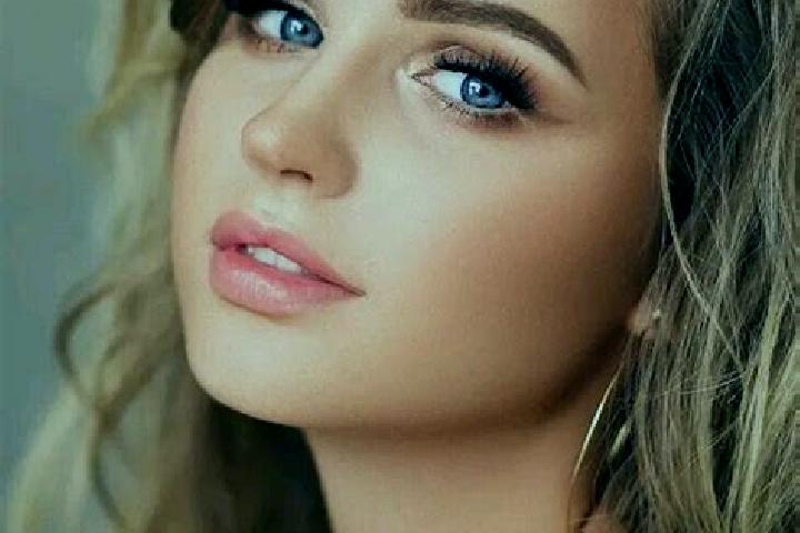 Piper, 23, a dark blonde blue-eyed slavic companion based in Manatutu. Offering 69, A-Level, Girlfriend Experience, Couples. Available for incall and outcall...