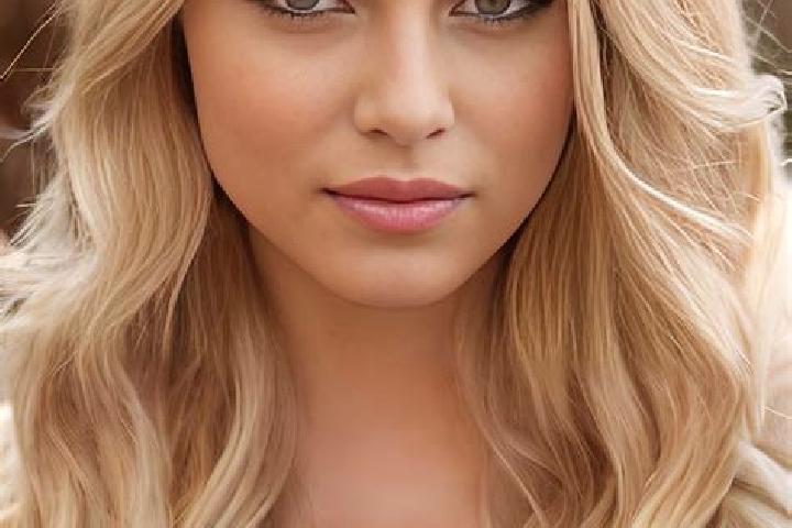 Piper, 23, a dark blonde green-eyed latina companion based in Hoogkerk. Offering 69, Deep French Kissing, A-Level, Couples, Tantra. Available for incall and ...