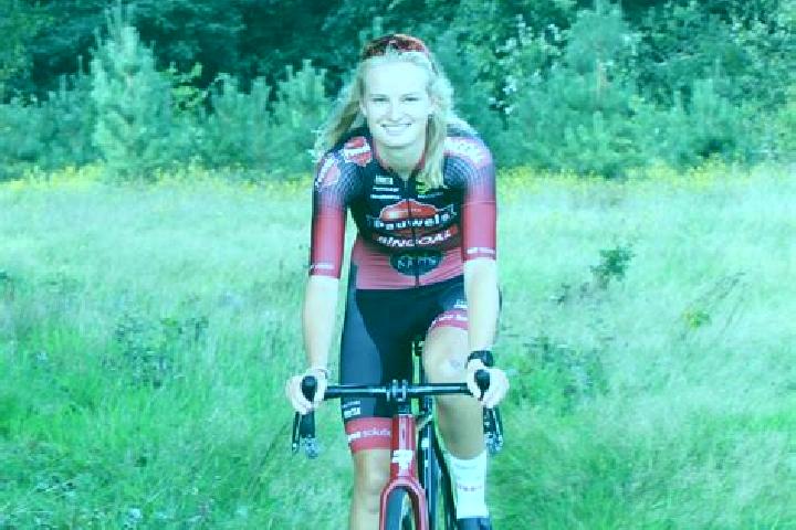 Piper, 23 — Escort in Bentveld, Netherlands