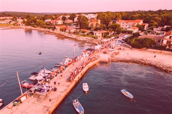 Piper, 23 — Escort in Brtonigla, Croatia
