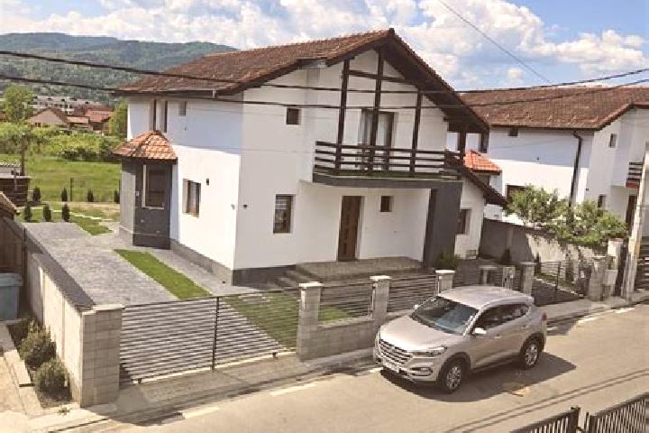 Piper, 23 — Escort in Jiblea Noua, Romania