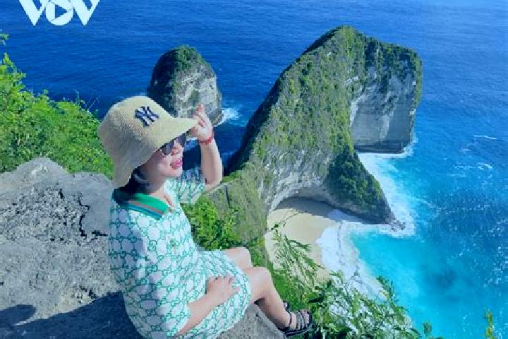 Piper, 23 — Escort in Lung Khung, Cambodia