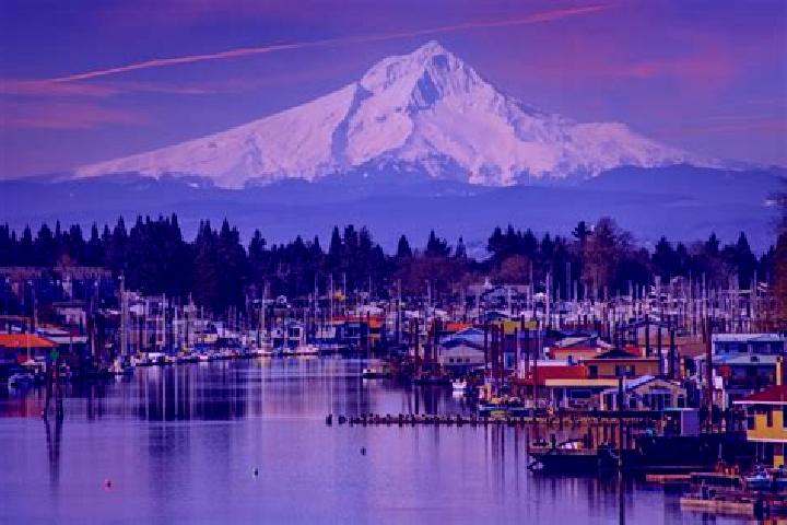 Piper, 23 — Escort in Mount Hood Village, United States