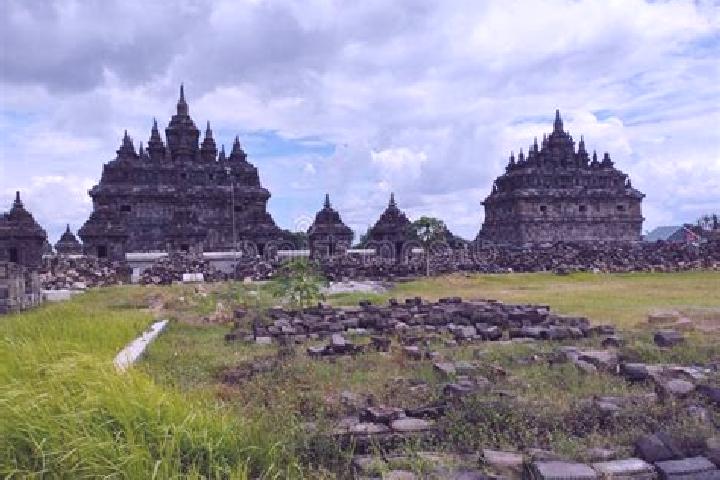 Piper, 23 — Escort in Plaosan, Indonesia