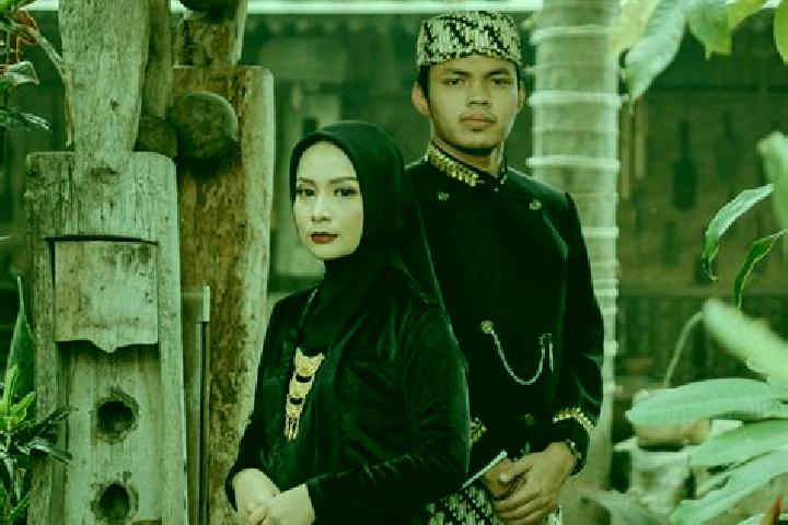 Piper, 23 — Escort in Sidomukti, Indonesia