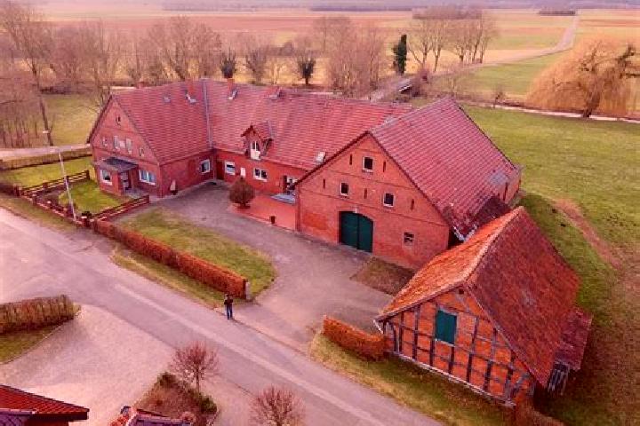 Piper, 23 — Escort in Winterfeld, Germany
