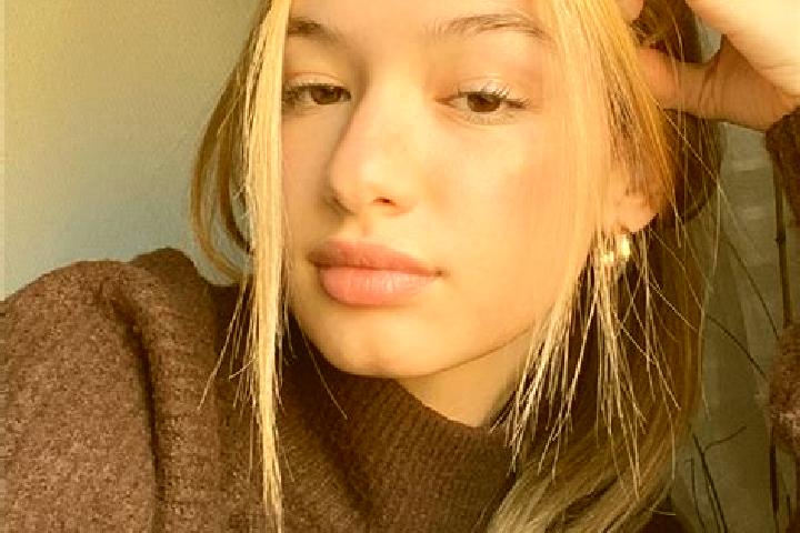 Piper, 24, a blonde brown-eyed indian companion based in Talaga. Offering Domination, Party Girl, Overnight. Available for incall and outcall, day and evenin...
