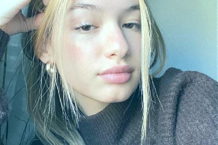 Piper, 24, a blonde brown-eyed mediterranean companion based in Bagepalli. Offering Prostate Massage, 69, Fetish, GFE, CIM. Available for incall and outcall,...