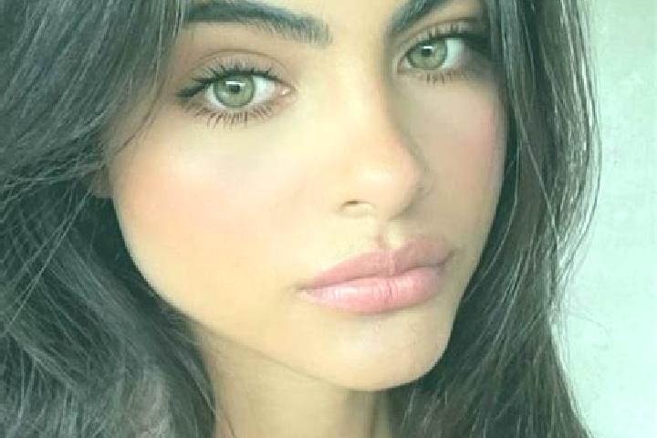 Piper, 24, a brunette dark-eyed indian companion based in Sinajana Village. Offering Couples, Tantra, Dinner Date, OWO. Available for incall and outcall, day...