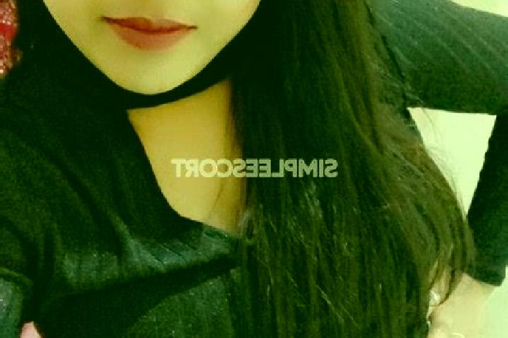 Piper, 24 — Escort in Lakhyabad, India