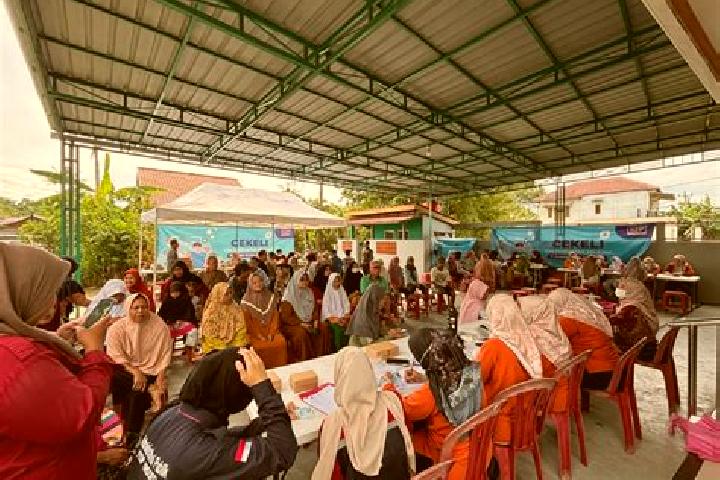 Piper, 24 — Escort in Menganti, Indonesia
