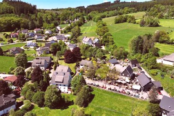 Piper, 24 — Escort in Olpe, Germany
