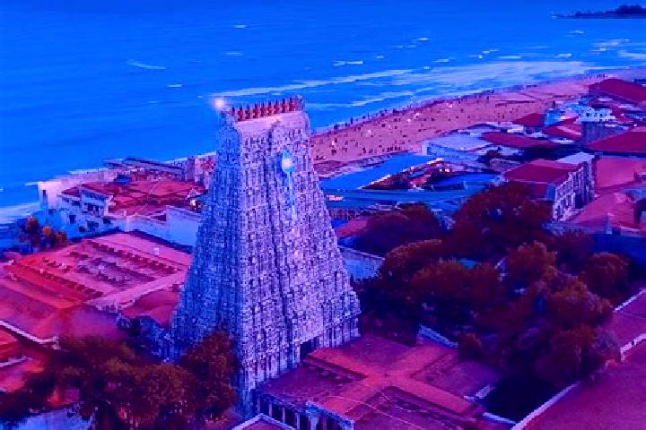 Piper, 24 — Escort in Tiruchanur, India