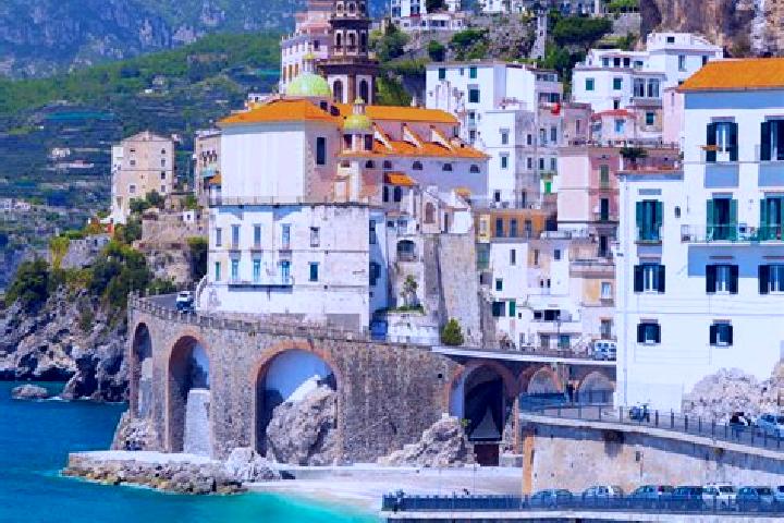 Piper, 24 — Escort in Viverone, Italy
