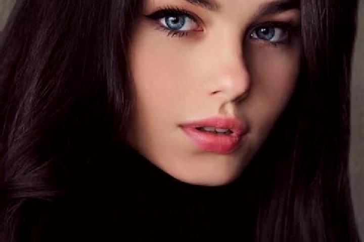 Piper, 25, a brunette grey-eyed slavic companion based in Mosonszentmiklos. Offering Domination, Deep French Kissing, GFE. Available for incall and outcall, ...