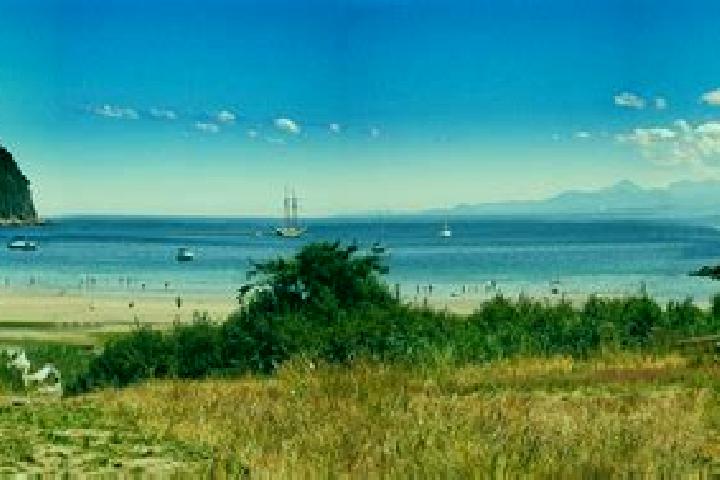 Piper, 25 — Escort in Hornby Island, Canada