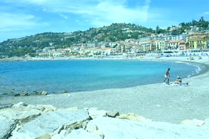 Piper, 25 — Escort in Ospedaletti, Italy
