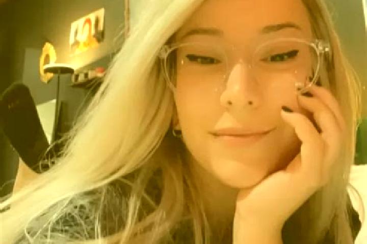 Piper, 26, a blonde dark-eyed slavic companion based in Fossombrone. Offering Girlfriend Experience, A-Level, Couples. Available for incall and outcall, day ...
