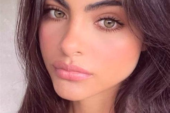 Piper, 26, a brunette green-eyed latina companion based in Seisui. Offering GFE, A-Level, BDSM, Prostate Massage. Available for incall and outcall, day and e...