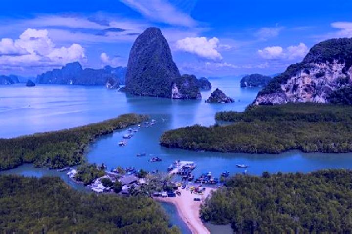 Piper, 26 — Escort in Nga Bay, Vietnam