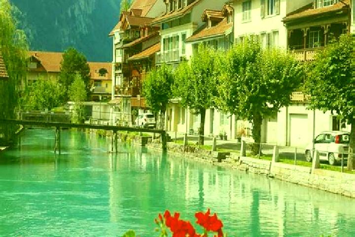 Piper, 26 — Escort in Niedergosgen, Switzerland