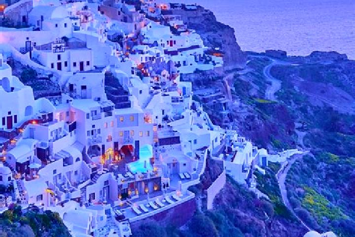 Piper, 26 — Escort in Vamvakofyto, Greece