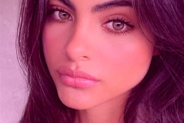 Piper, 27, a brunette blue-eyed indian companion based in Kaipola. Offering Prostate Massage, GFE, Domination, Duos, Dinner Date. Available for incall and ou...