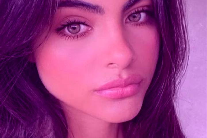 Piper, 27, a brunette green-eyed ebony companion based in Saavedra. Offering Couples, Overnight, A-Level. Available for incall and outcall, day and evening d...