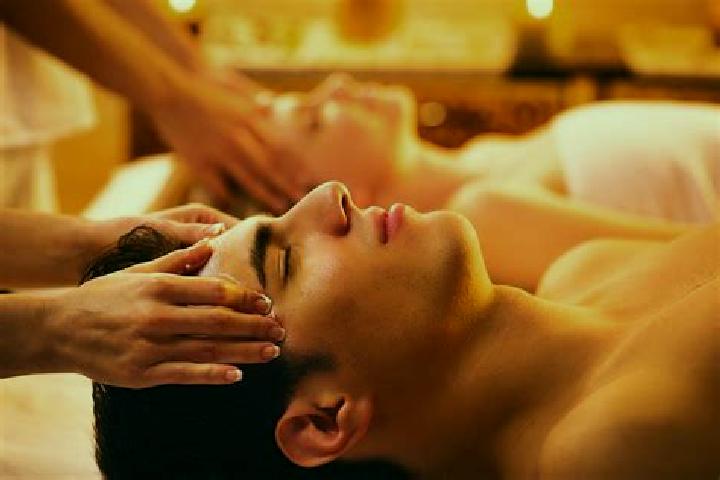 Piper, 27, a chestnut amber-eyed latina companion based in Calaceite. Offering Prostate Massage, Deep French Kissing, Erotic Massage. Available for incall an...
