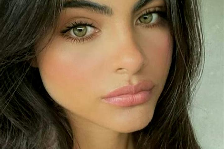 Piper, 27, a chestnut hazel-eyed middle eastern companion based in Ibiai. Offering Duos, BDSM, Striptease, Party Girl, Massage. Available for incall and outc...