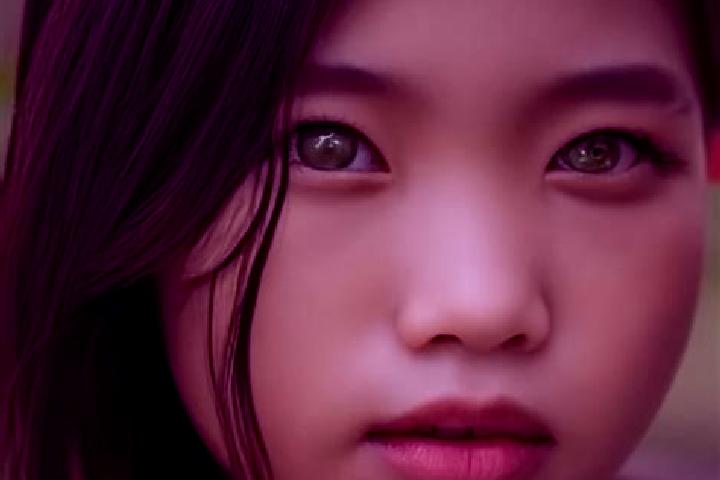 Piper, 27, a red green-eyed asian companion based in Zeitz. Offering Roleplay, 69, Striptease, A-Level, Tantra. Available for incall and outcall, overnight b...