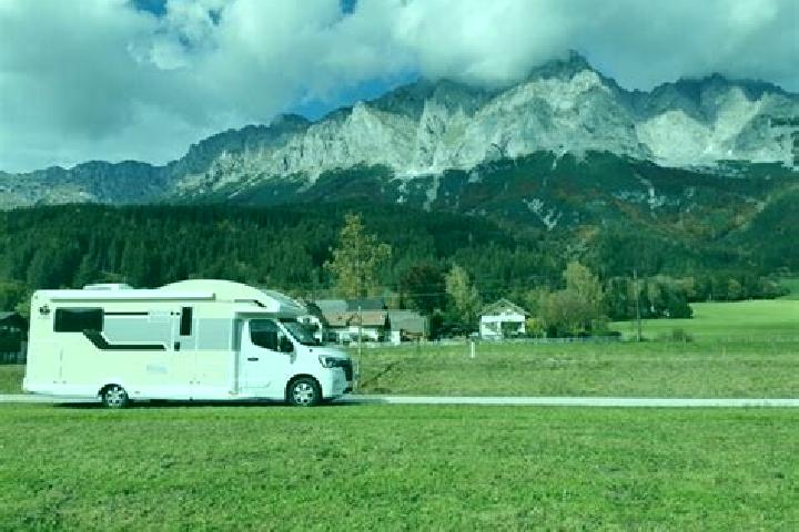 Piper, 27 — Escort in Oedt bei Feldbach, Austria