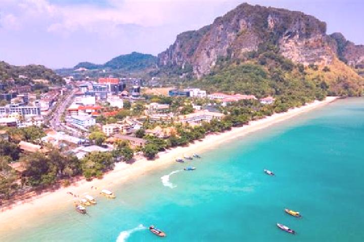 Piper, 27 — Escort in Phumi Au Loek, Cambodia