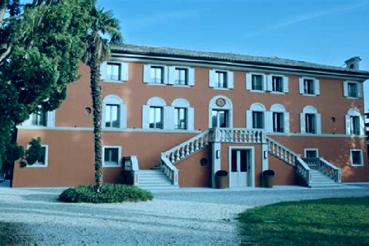 Piper, 27 — Escort in Roncolo, Italy