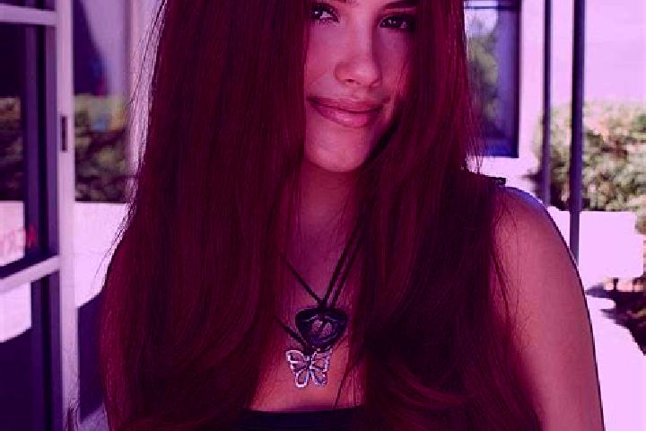 Piper, 28, a auburn dark-eyed european companion based in Desene. Offering Tantra, Duos, Fetish. Available for incall and outcall, day and evening dates.
