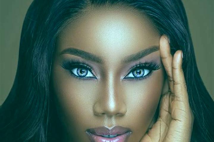 Piper, 28, a chestnut blue-eyed ebony companion based in Quail Valley. Offering Striptease, Roleplay. Available for incall and outcall, overnight bookings av...