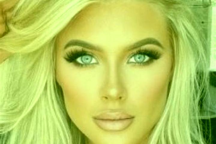 Piper, 28, a platinum blonde green-eyed indian companion based in South Bristol. Offering Party Girl, Erotic Massage, Couples. Available for incall and outca...