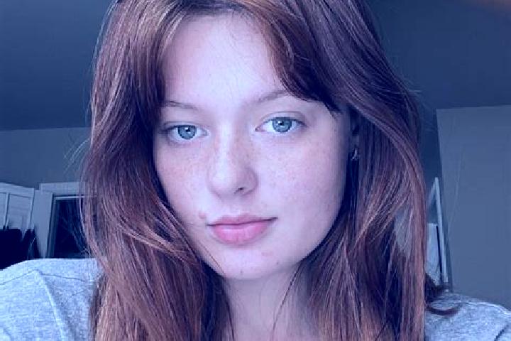 Piper, 28, a red brown-eyed slavic companion based in Hanting. Offering Girlfriend Experience, Erotic Massage. Available for incall and outcall, day and even...
