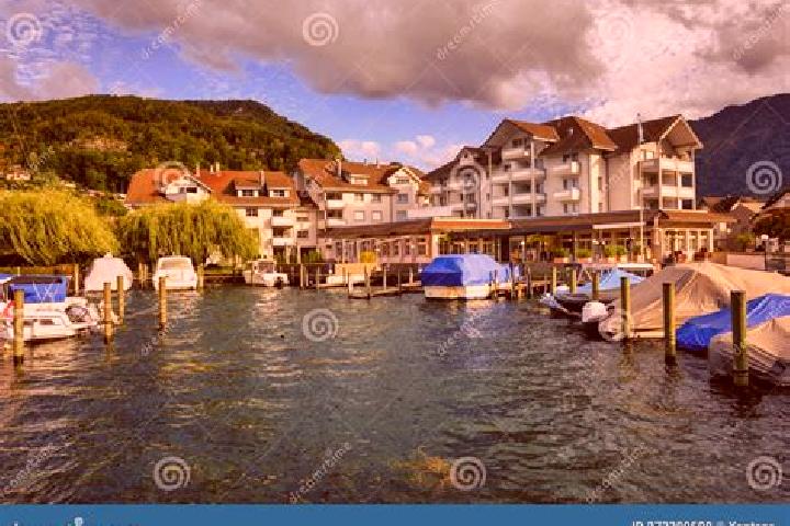 Piper, 28 — Escort in Stansstad, Switzerland