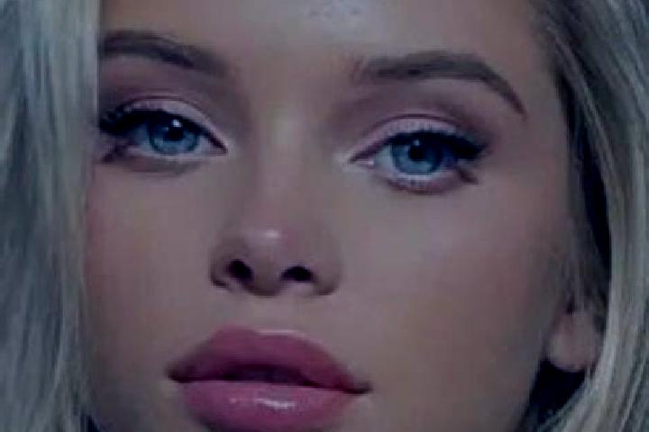 Piper, 29, a blonde amber-eyed middle eastern companion based in Termoli. Offering Couples, OWO, Deep French Kissing, Party Girl. Available for incall and ou...