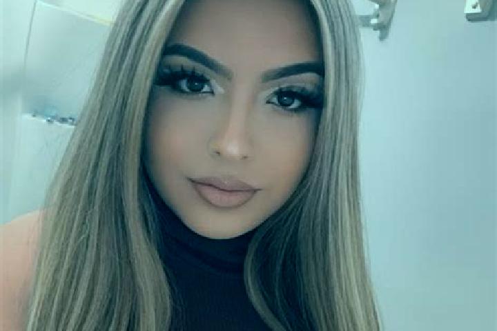Piper, 29, a blonde brown-eyed latina companion based in Workington. Offering Duos, Girlfriend Experience, CIM, A-Level, BDSM. Available for incall and outca...