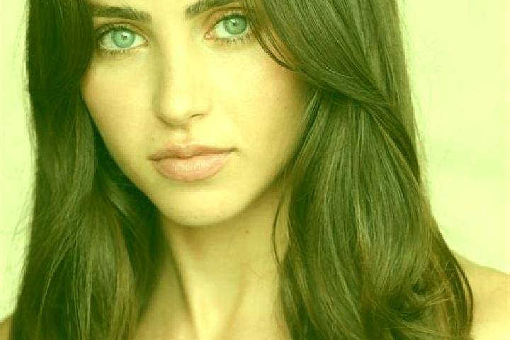 Piper, 29, a brunette blue-eyed mixed companion based in Rizal. Offering Fetish, Duos, Striptease, Domination. Available for incall and outcall, day and even...